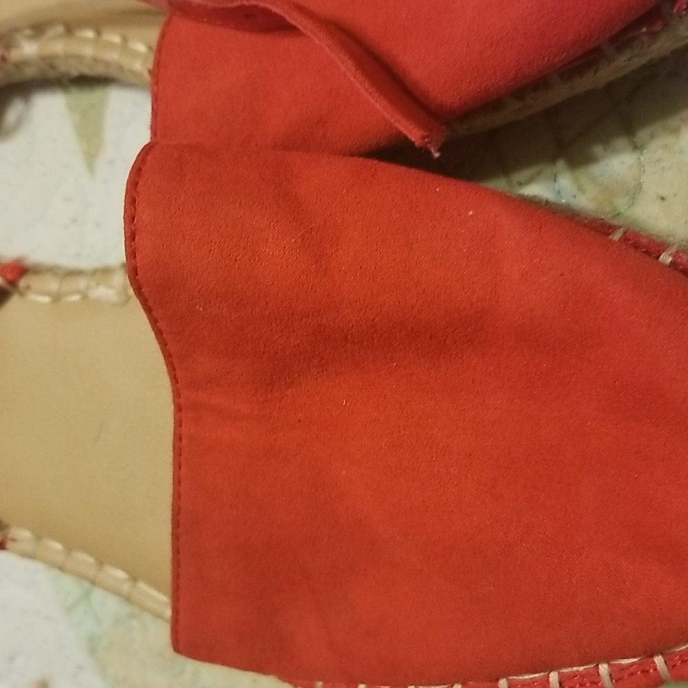 Shoes - Picture 4 of 5